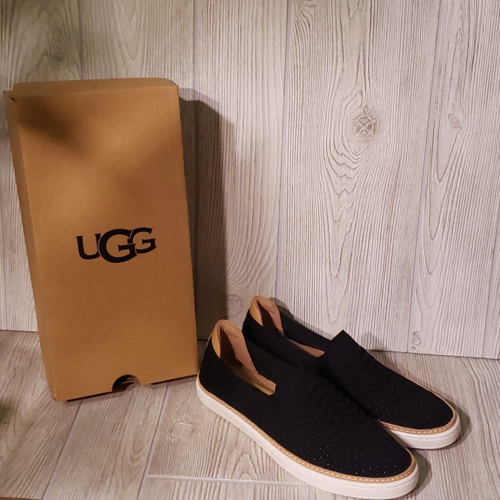 UGG®Sammy Chevron Slip-On Sneaker